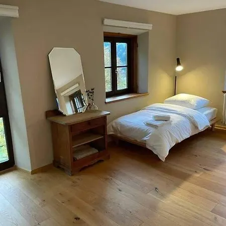 Moderne Ferienwohnung In Denkmalgeschutztem Bauernhof *