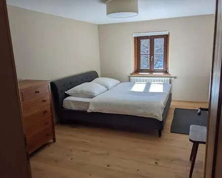 Apartment Moderne Ferienwohnung In Denkmalgeschutztem Bauernhof