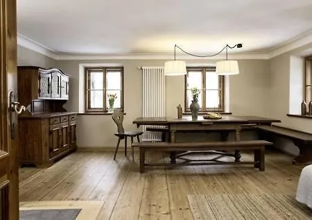 Moderne Ferienwohnung In Denkmalgeschutztem Bauernhof Apartment